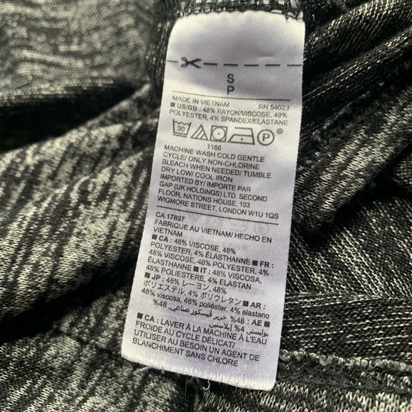 GAP V-Neck Draped Long Sleeve Top - Picture 7 of 8